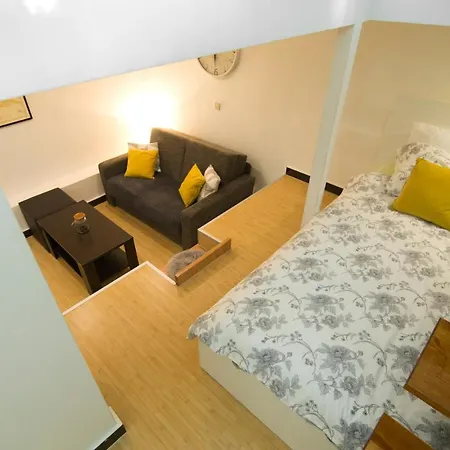 Sundelight Apartman *